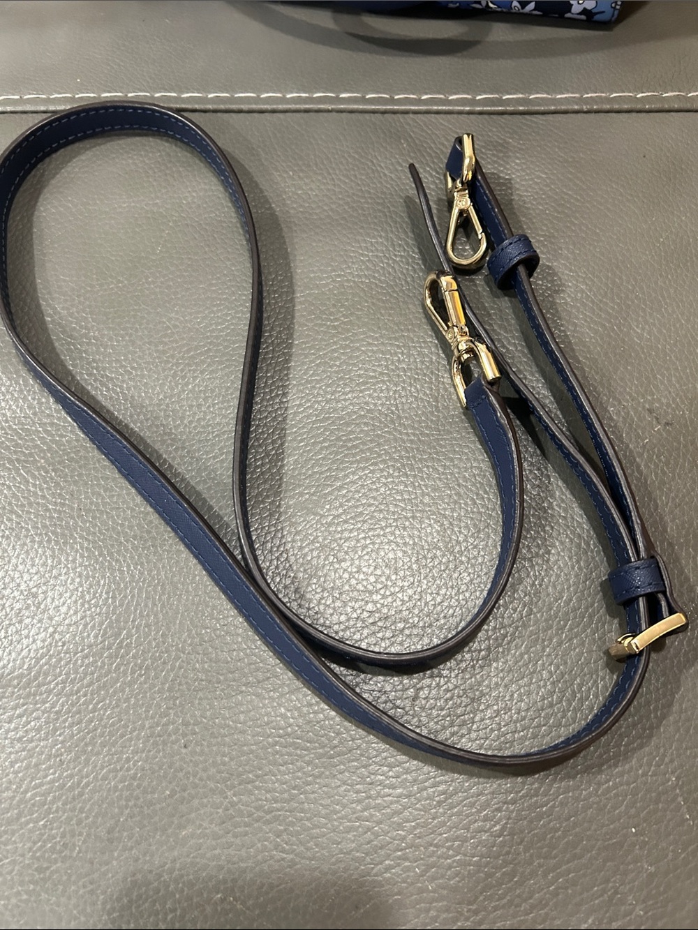 Michael Kors Kellen XS Satchel in a navy and blue floral print - Picture 10 of 12